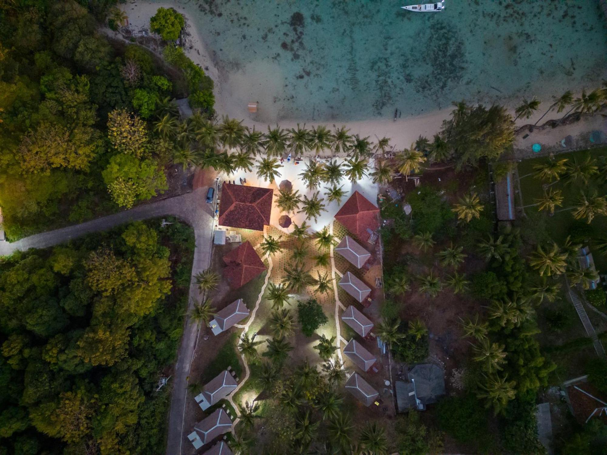 Hotel Eco Casa Karimunjawa-Inseln Exterior foto