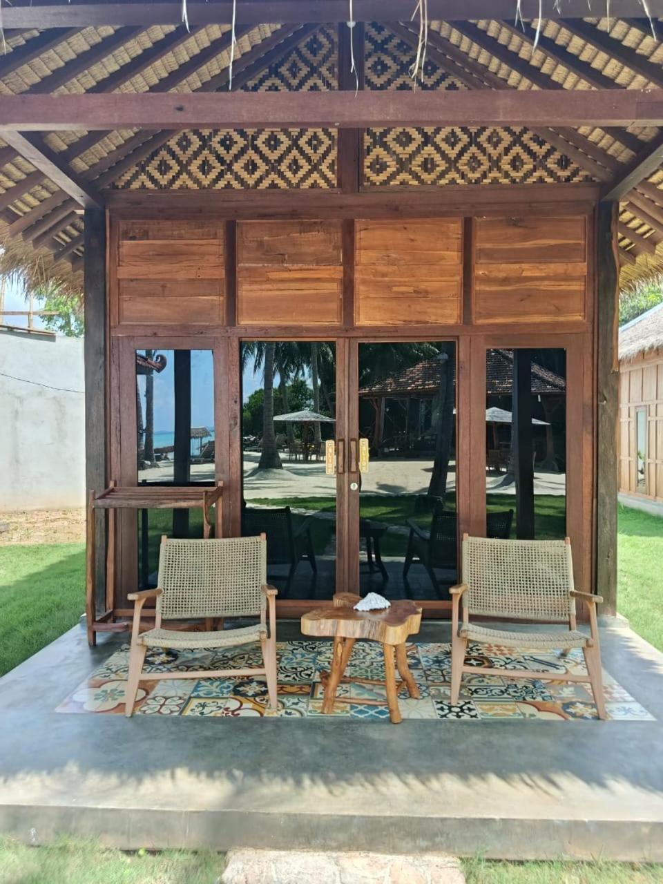 Hotel Eco Casa Karimunjawa-Inseln Exterior foto